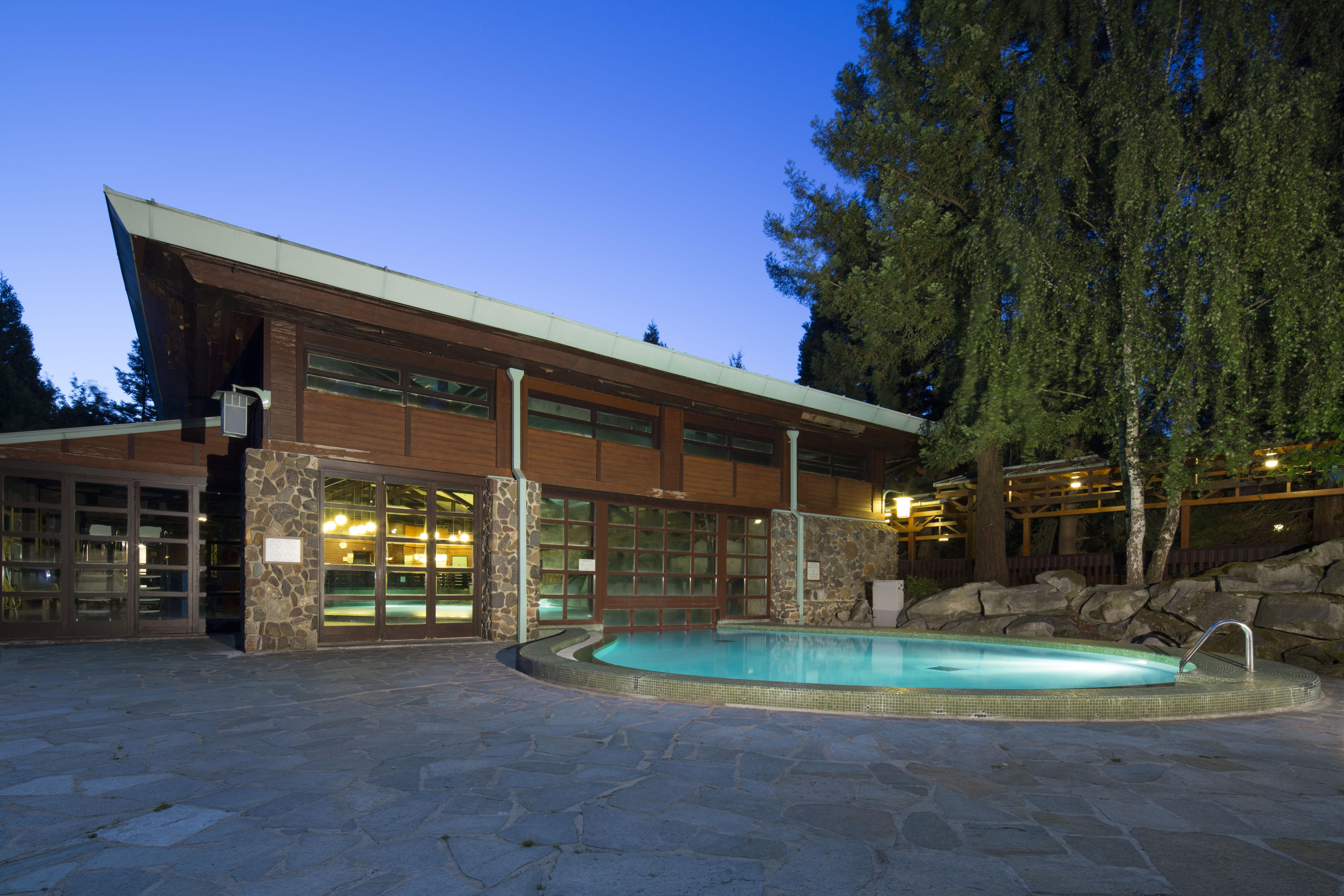 Sequoia 3*