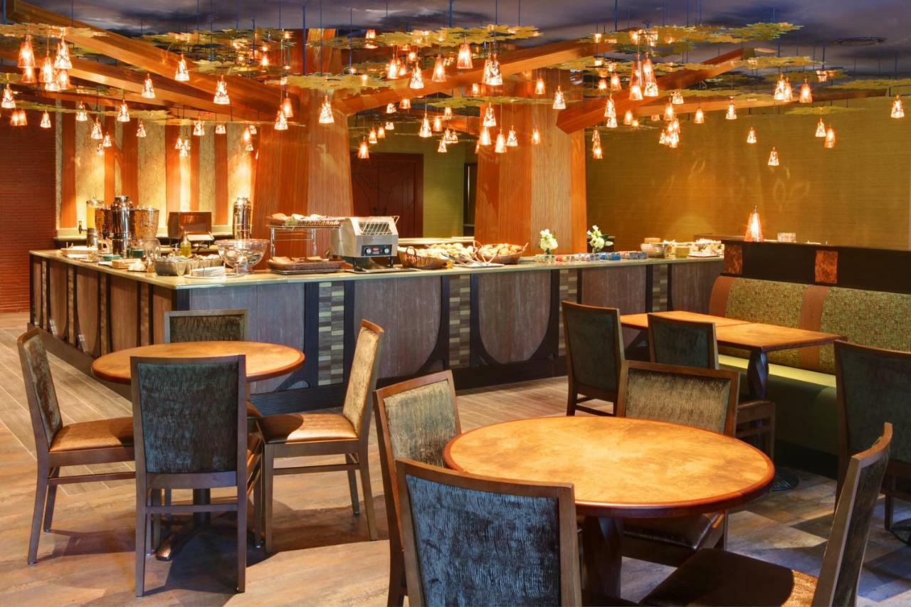 Sequoia Hotel